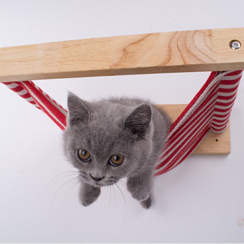 Cat hammock on the wall - Artotee